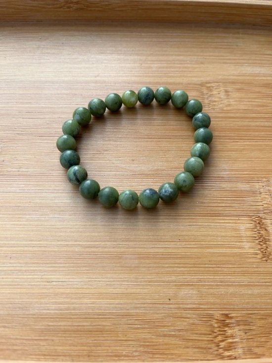 Handmade Jewelry - Green Beaded Stretch Bracelet - Natural Stone 6.5 inches handmade by Jayglam7